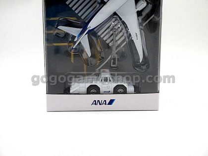 ANA Boeing 787 Dreamliner Model with Towing Tractor and Tow Bar
