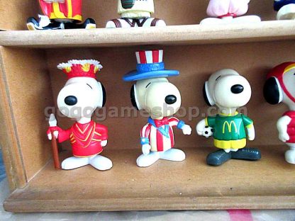 McDonald’s Snoopy World Tour Mix of 24 Mini Figures With Wooden Case